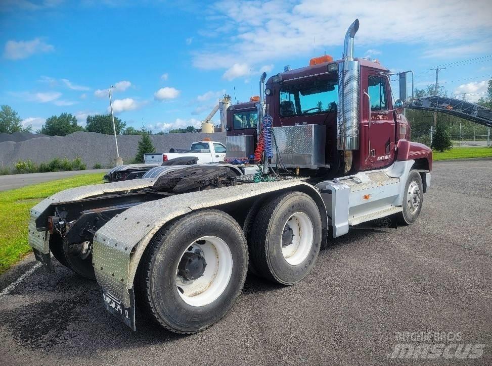 Mack CH 613 Tractores (camiões)