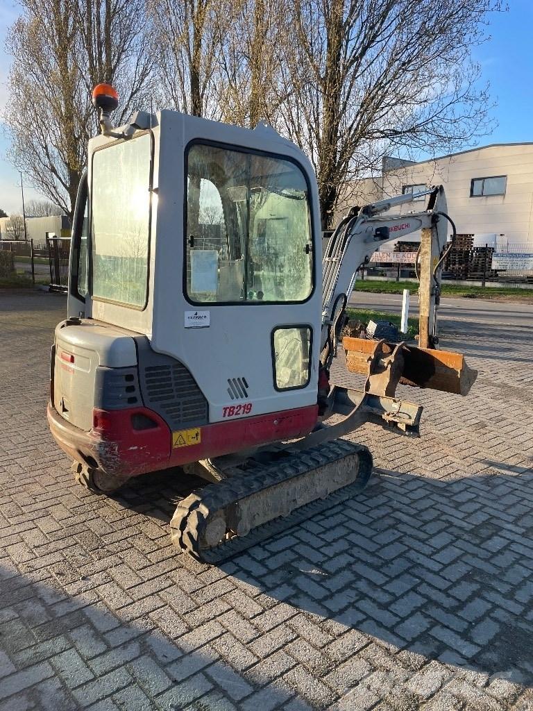 Takeuchi TB 219 Mini Escavadoras <7t