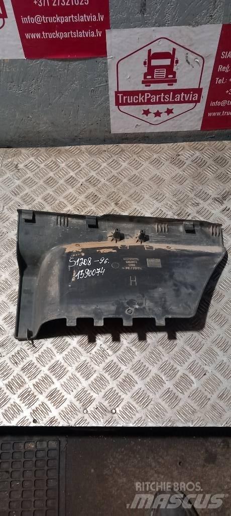 Scania 94 D. 1390074 Cabines e interior