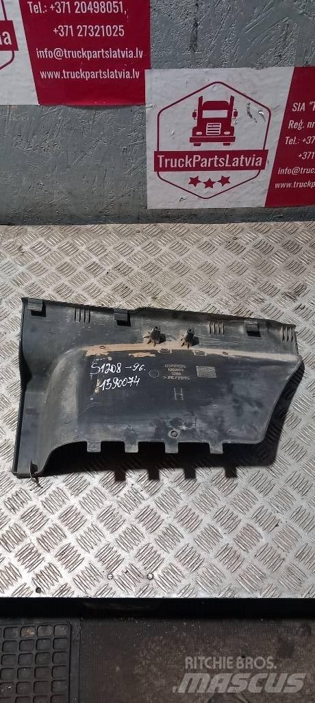 Scania 94 D. 1390074 Cabines e interior