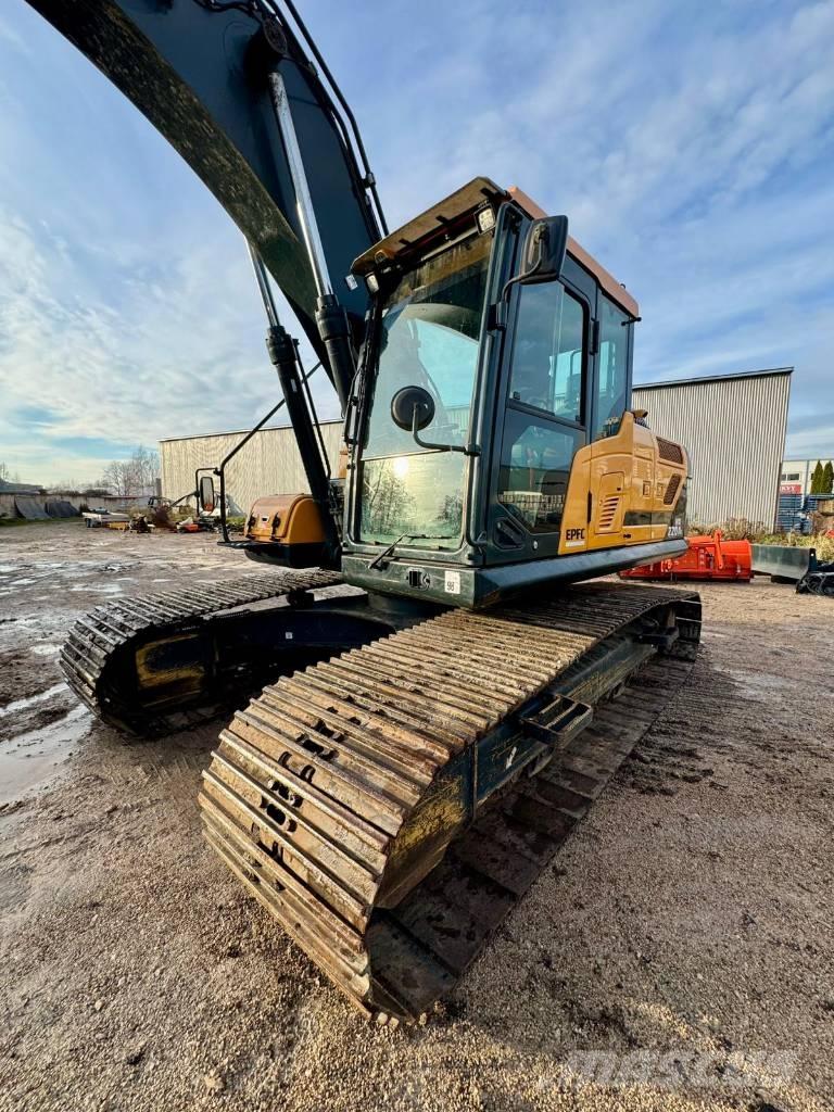 Hyundai HX 220 AL Escavadoras de rastos