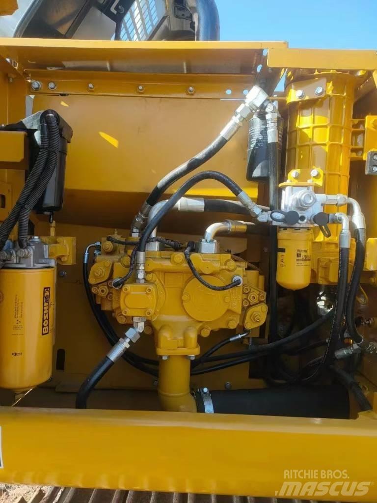 CAT 320D2L Escavadoras de rastos