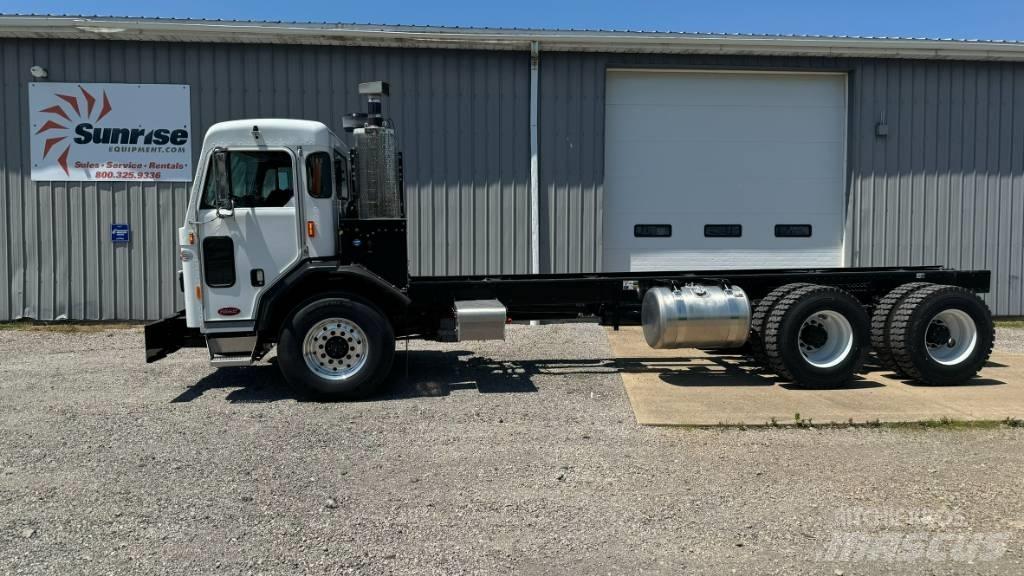 Peterbilt PB520 Camiões de chassis e cabine