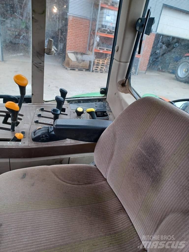 John Deere 6220 Tratores Agrícolas usados