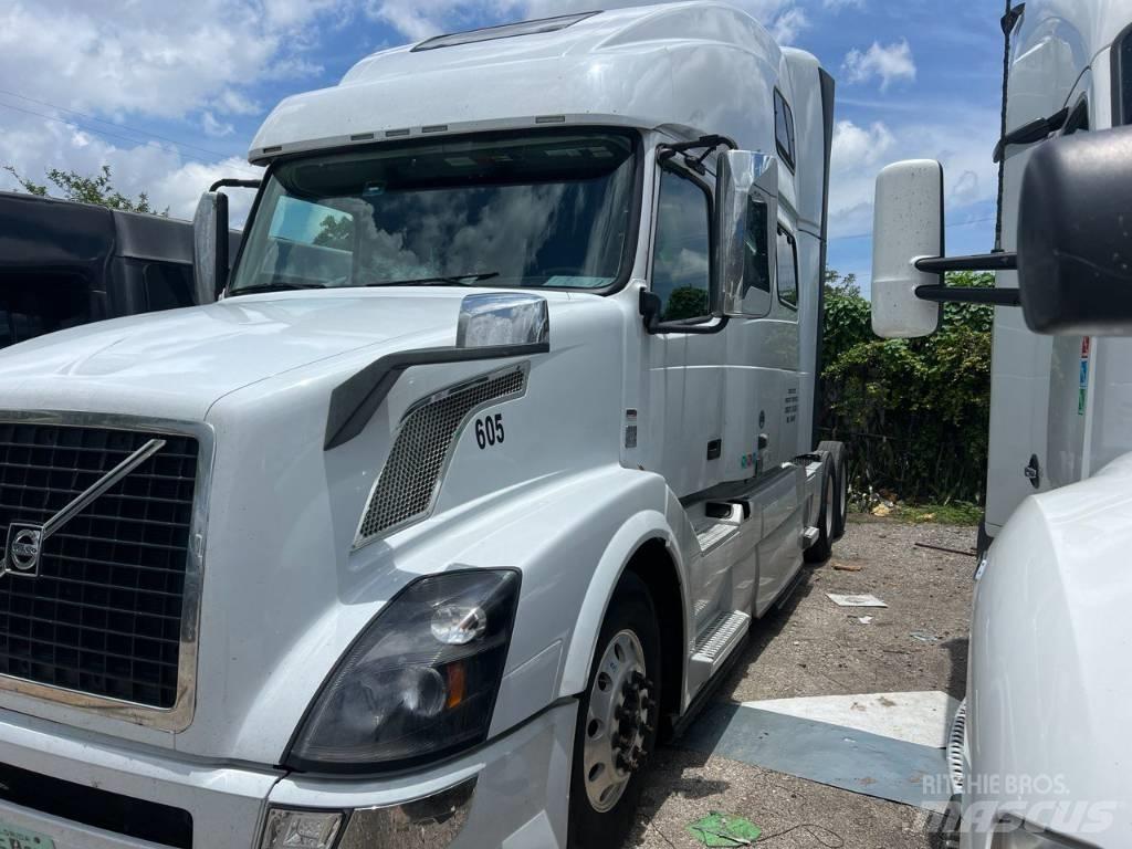 Volvo VNL 780 Tractores (camiões)