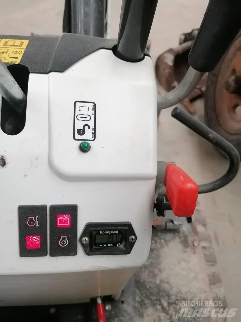 Bobcat E10Z Mini Escavadoras <7t