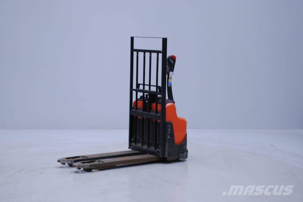 Toyota LWI160 Porta palettes