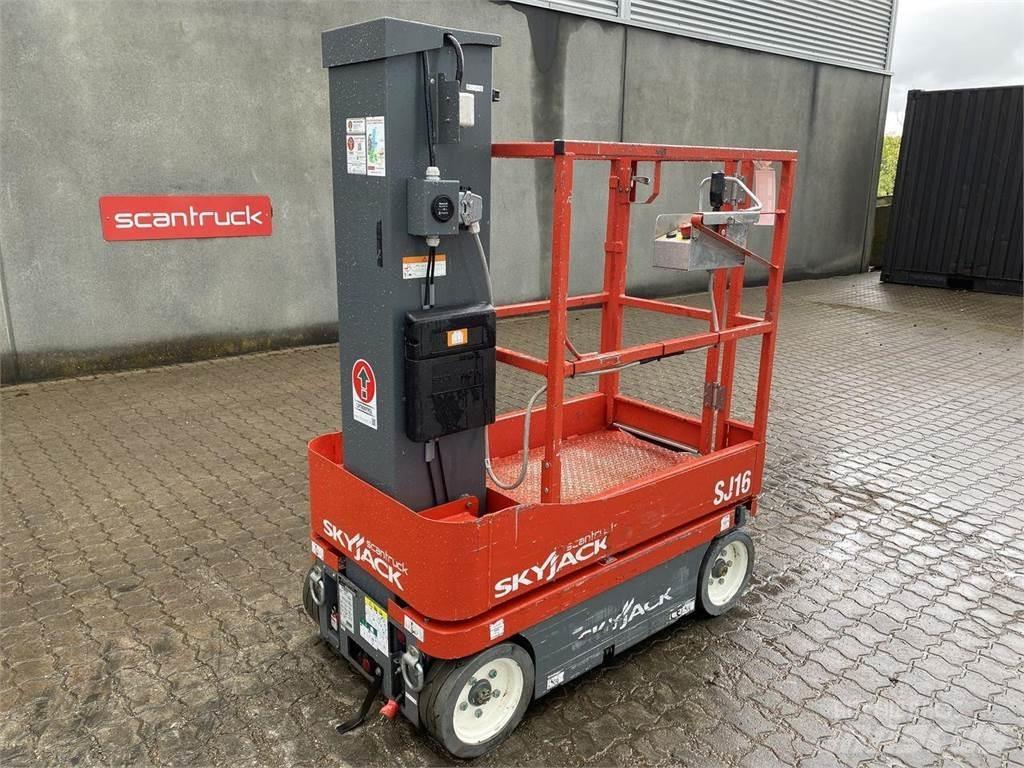 SkyJack SJ16 Plataformas de Mastro Vertical