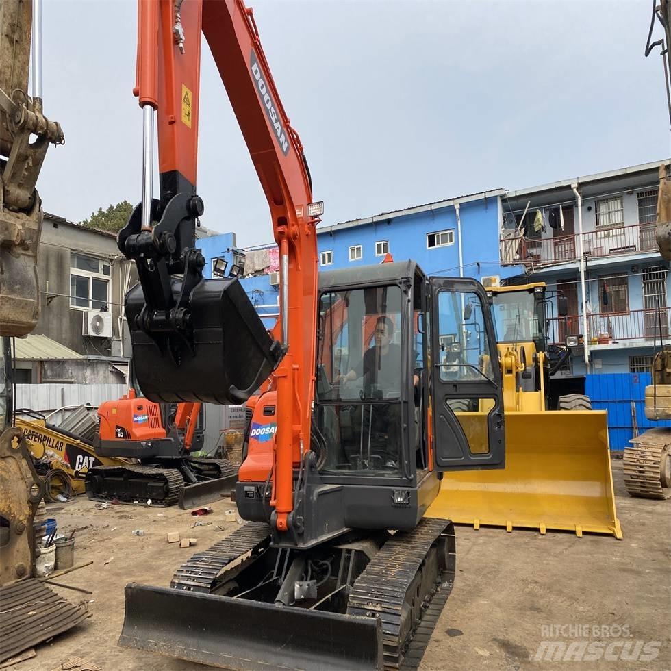 Doosan DX 60 Escavadoras de rastos