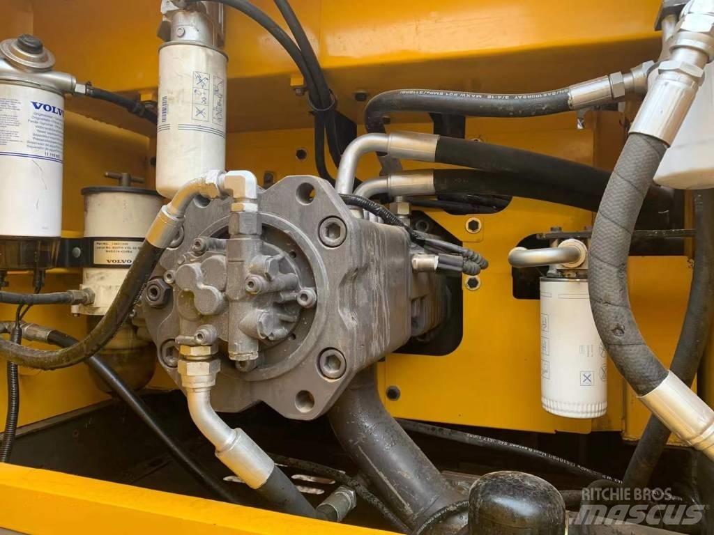 Volvo EC 300 D L Escavadoras de rastos