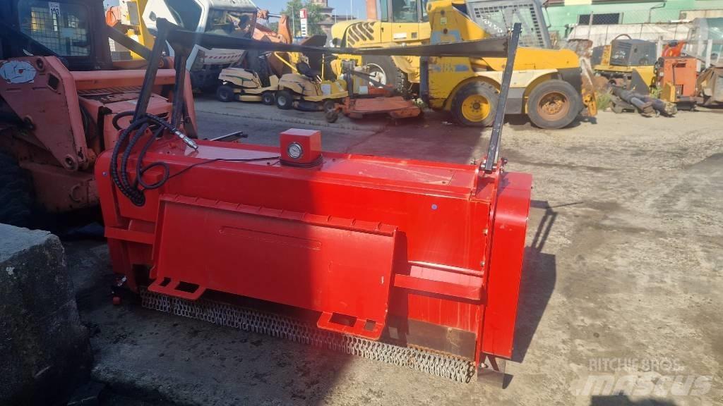 CAT ASV RC100 Carregadoras de direcção deslizante
