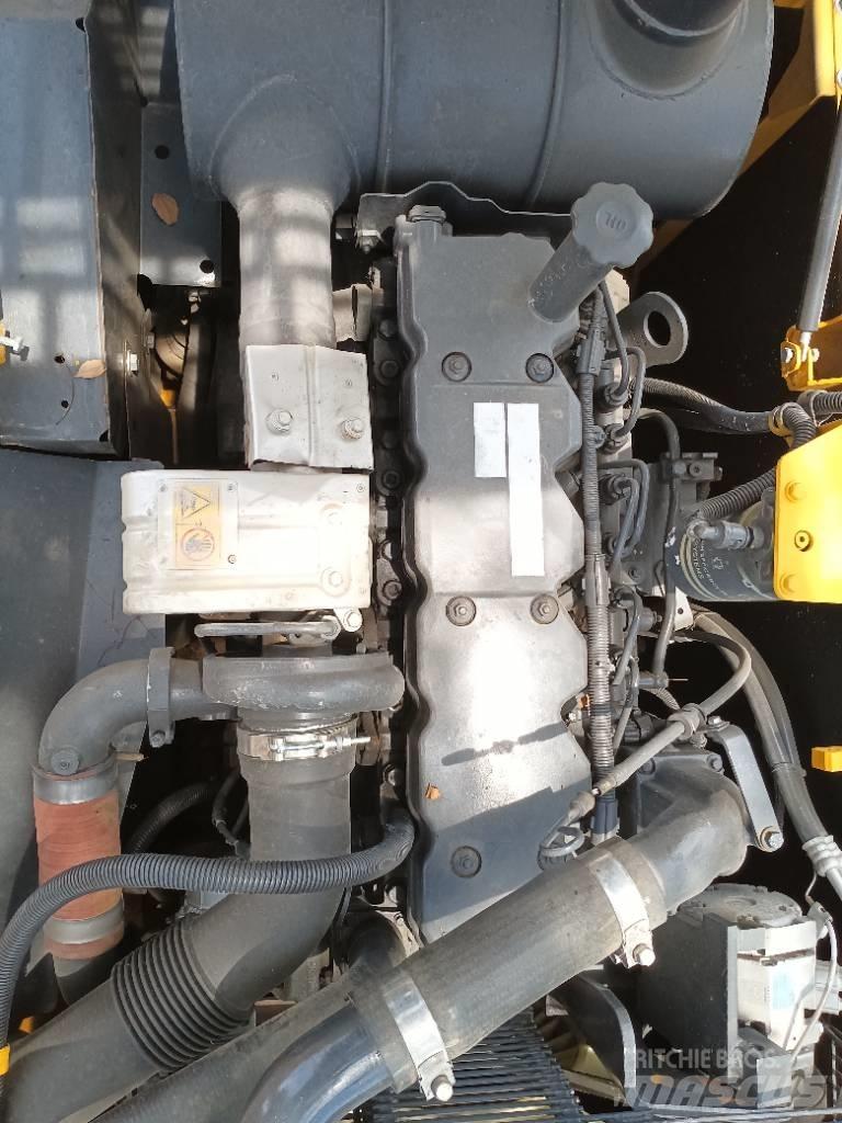 Komatsu PC 200-8 Escavadoras de rastos