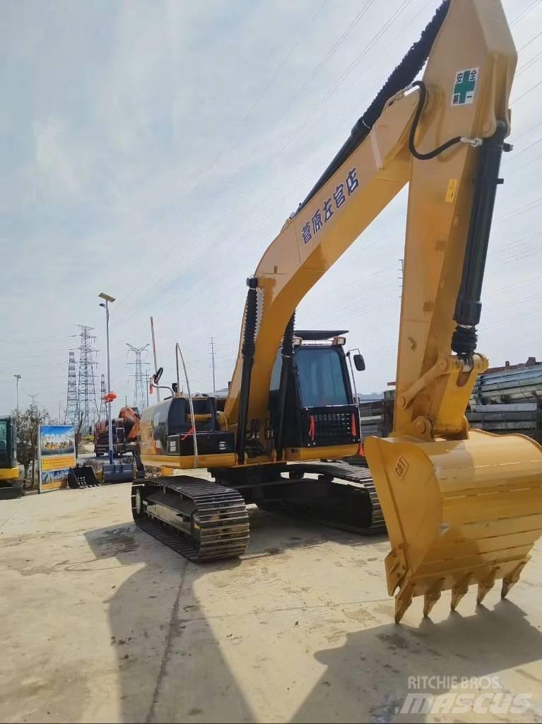 CAT 320 D 2 Escavadoras Midi 7t - 12t