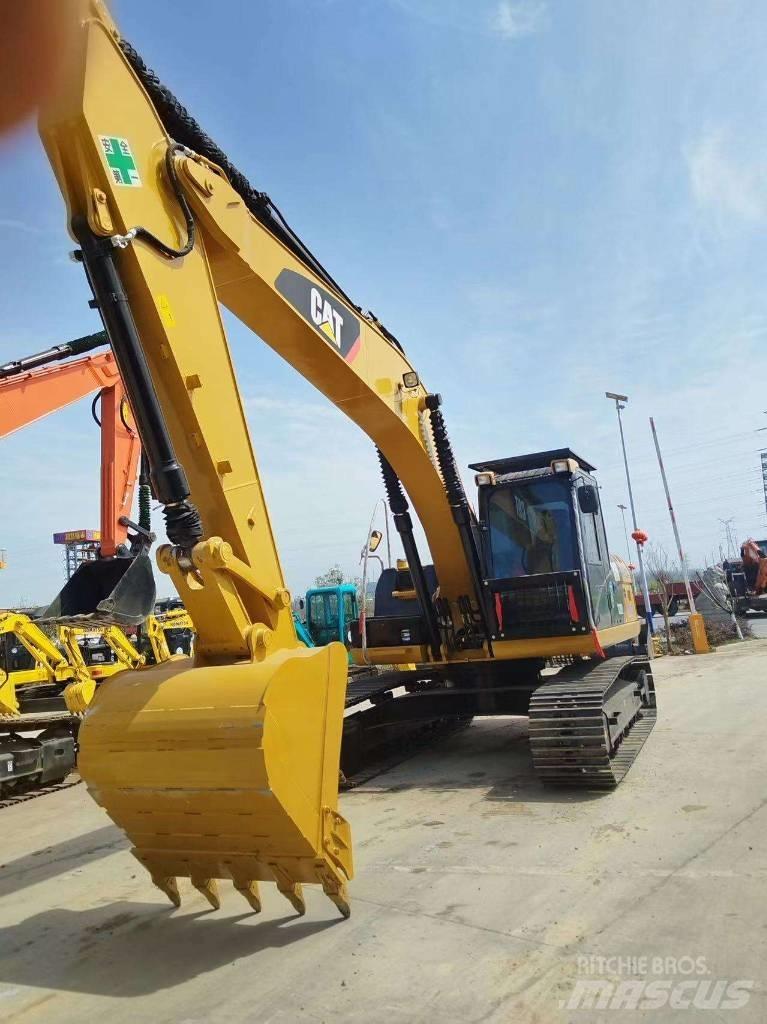 CAT 320 D 2 Escavadoras Midi 7t - 12t