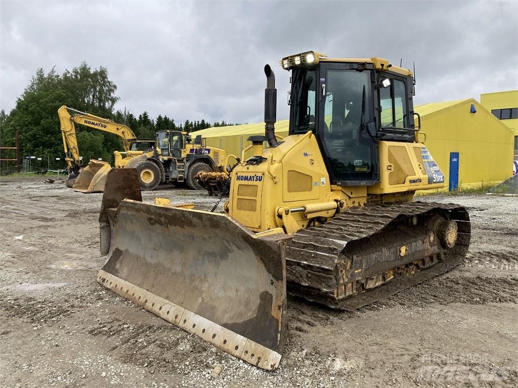 Komatsu DX 51 PX 22 Dozers - Tratores rastos