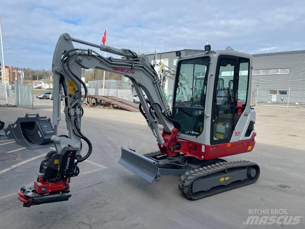 Takeuchi TB 225 Mini Escavadoras <7t