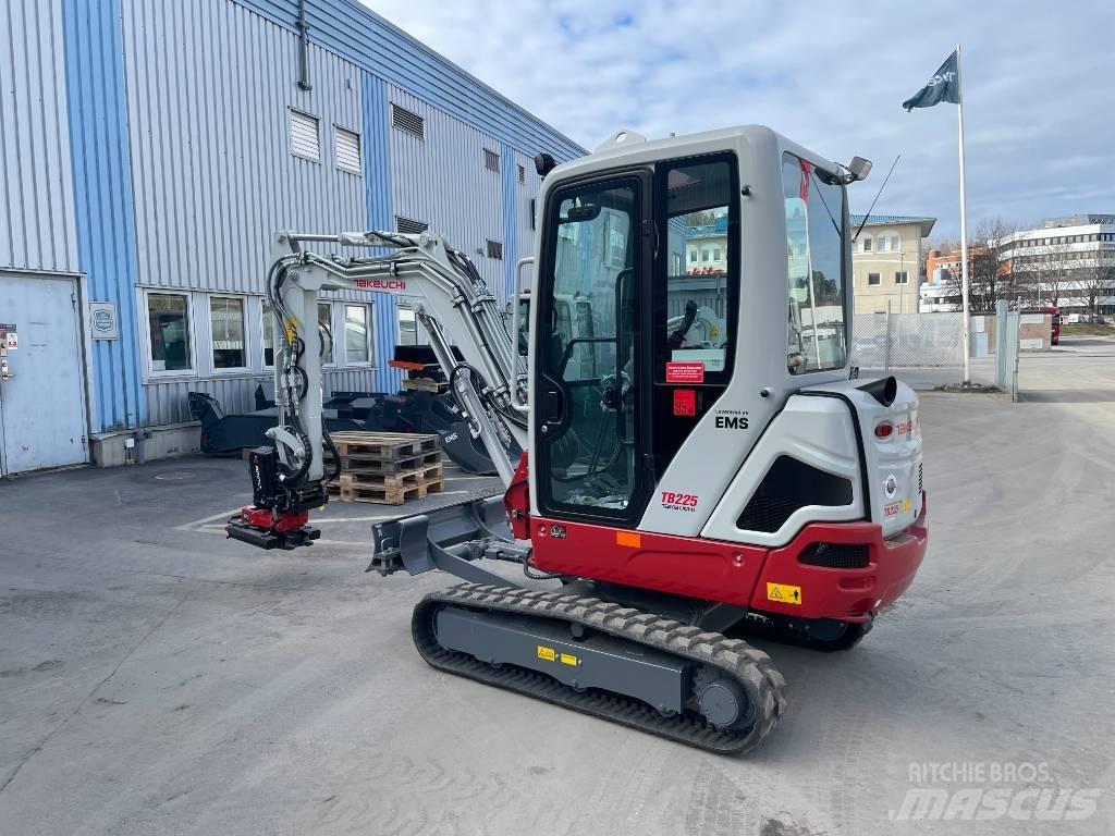 Takeuchi TB 225 Mini Escavadoras <7t