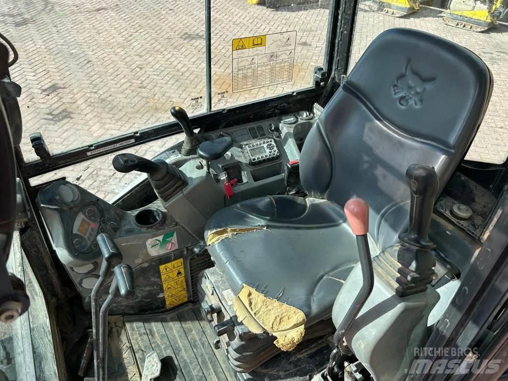 Bobcat E27 Mini Escavadoras <7t