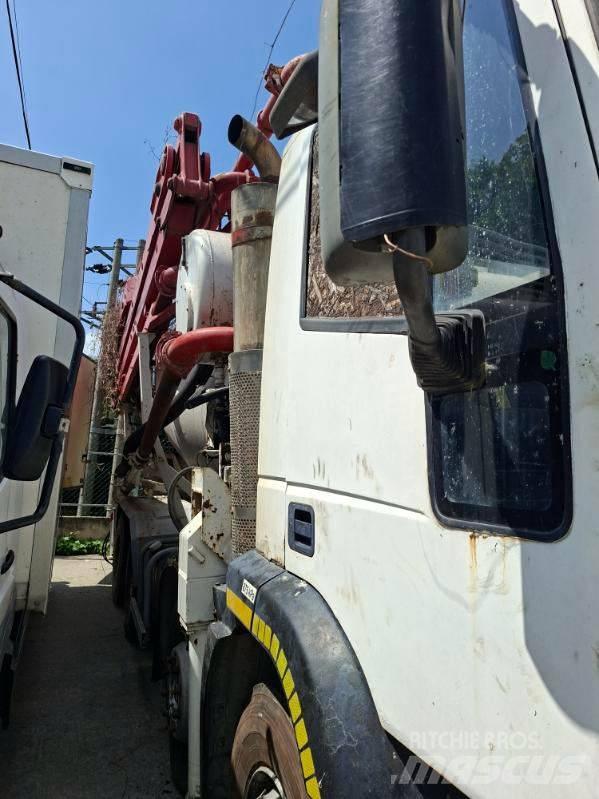 Iveco CIFA Camiões bomba Betão