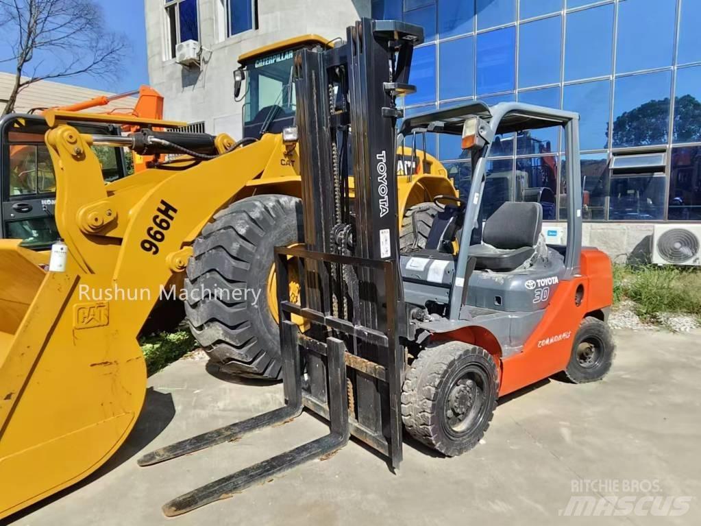 Toyota 8 FD 30 Empilhadores Diesel