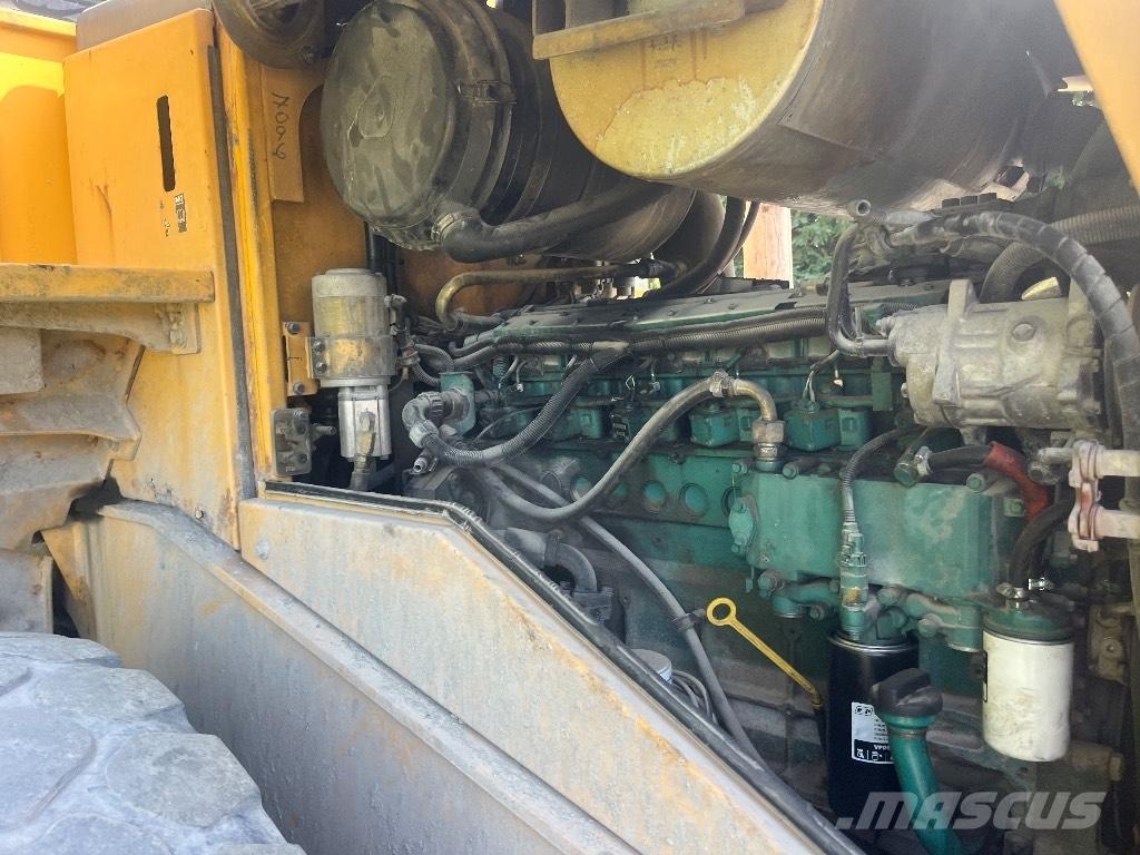 Volvo L 120 E Pás carregadoras de rodas