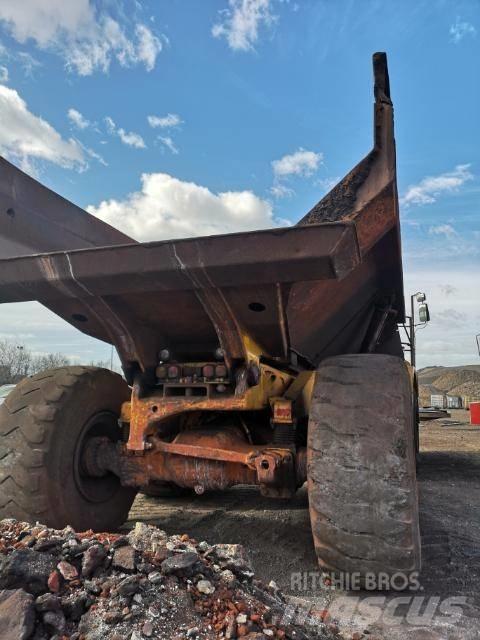 CAT 735 Camiões articulados