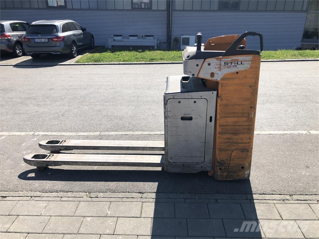 Still SXH 20 Empilhador para operador externo
