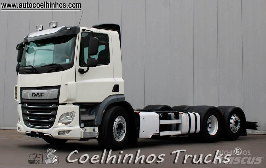 DAF CF 450 Camiões de chassis e cabine