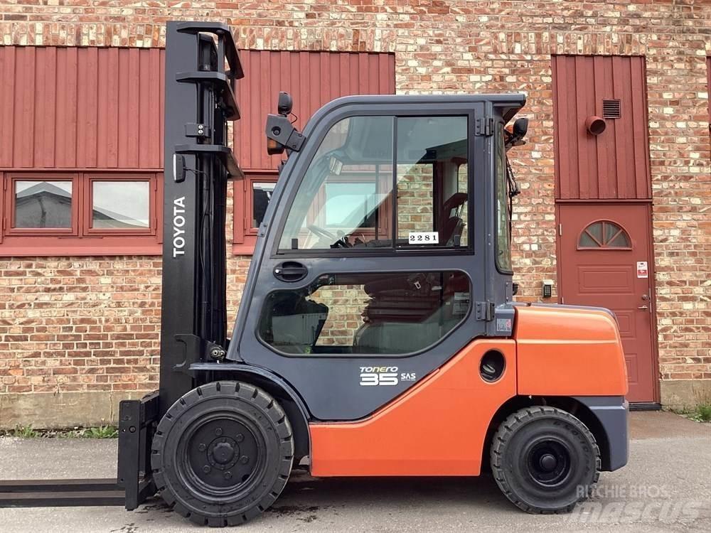 Toyota 8FDJF35 Empilhadores Diesel