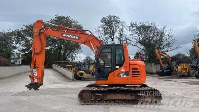 Doosan DX 140 Escavadoras de rastos