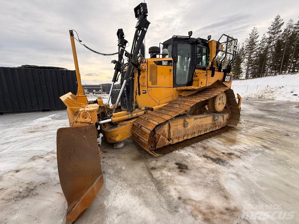CAT D 6 T LGP Dozers - Tratores rastos