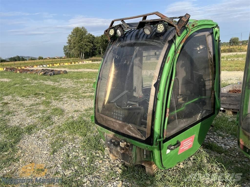 John Deere 1010E Cabines e interior