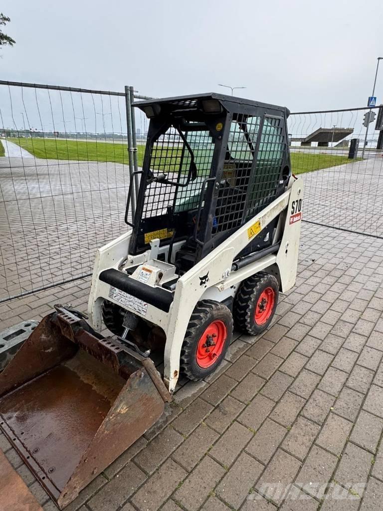 Bobcat S 70 Carregadoras de direcção deslizante