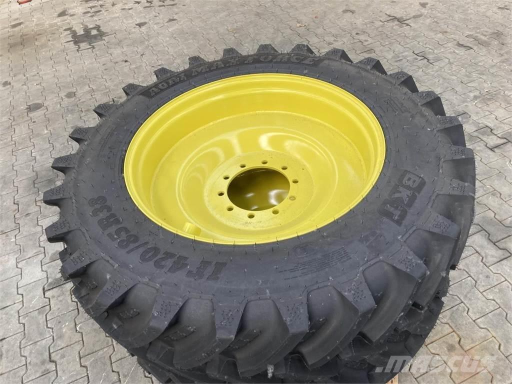 BKT 420/85R38 Pneus Agrícolas
