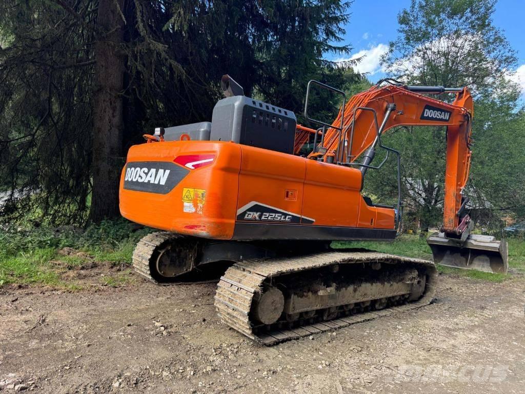 Doosan DX 225 LC-7 Escavadoras de rastos