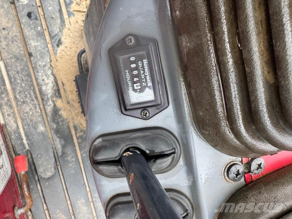 Yanmar SV08 (1D799) Mini Escavadoras <7t