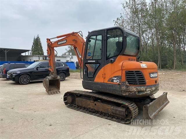 Doosan DX 60 Mini Escavadoras <7t