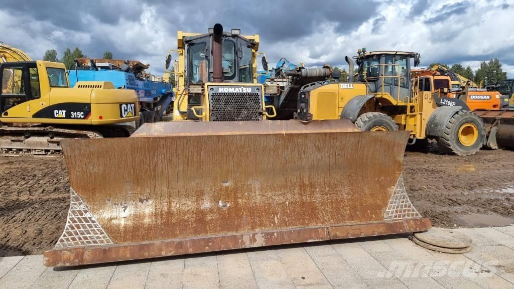 Komatsu D 61 PX-15 Dozers - Tratores rastos