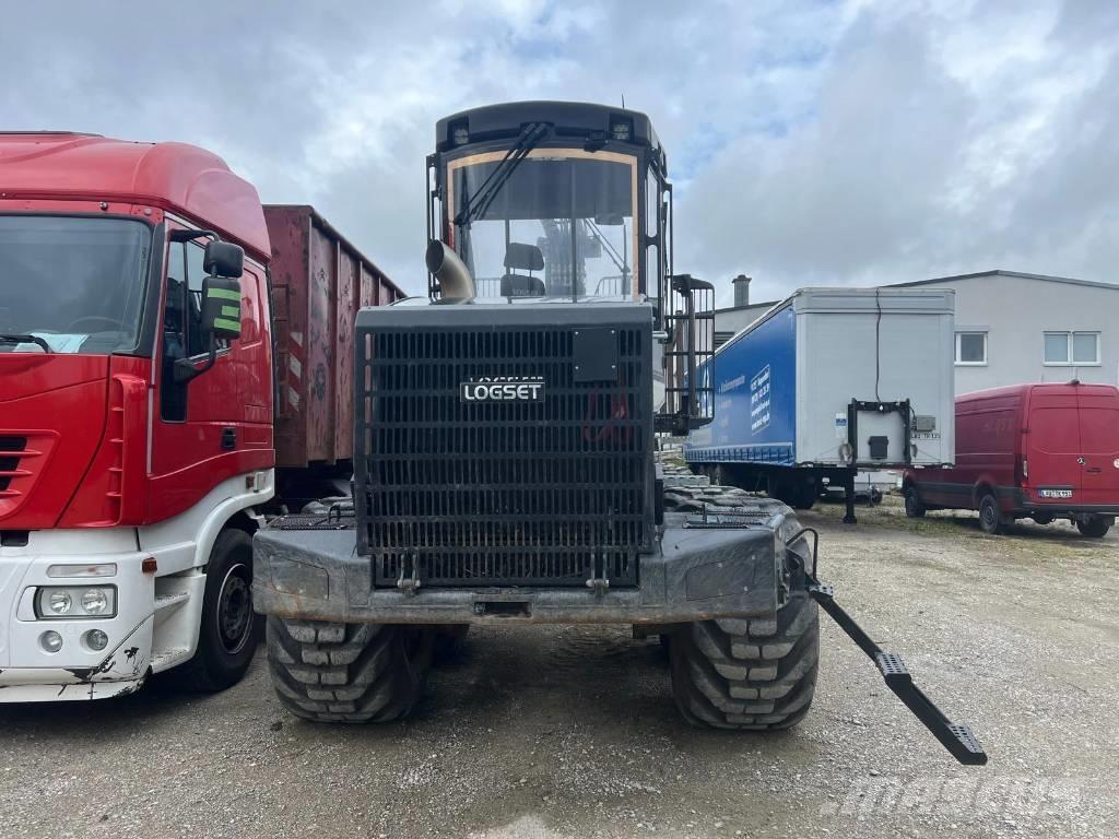 Logset 8 FGT Forwarders florestais