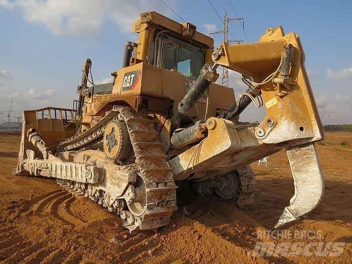 CAT D10 T Dozers - Tratores rastos