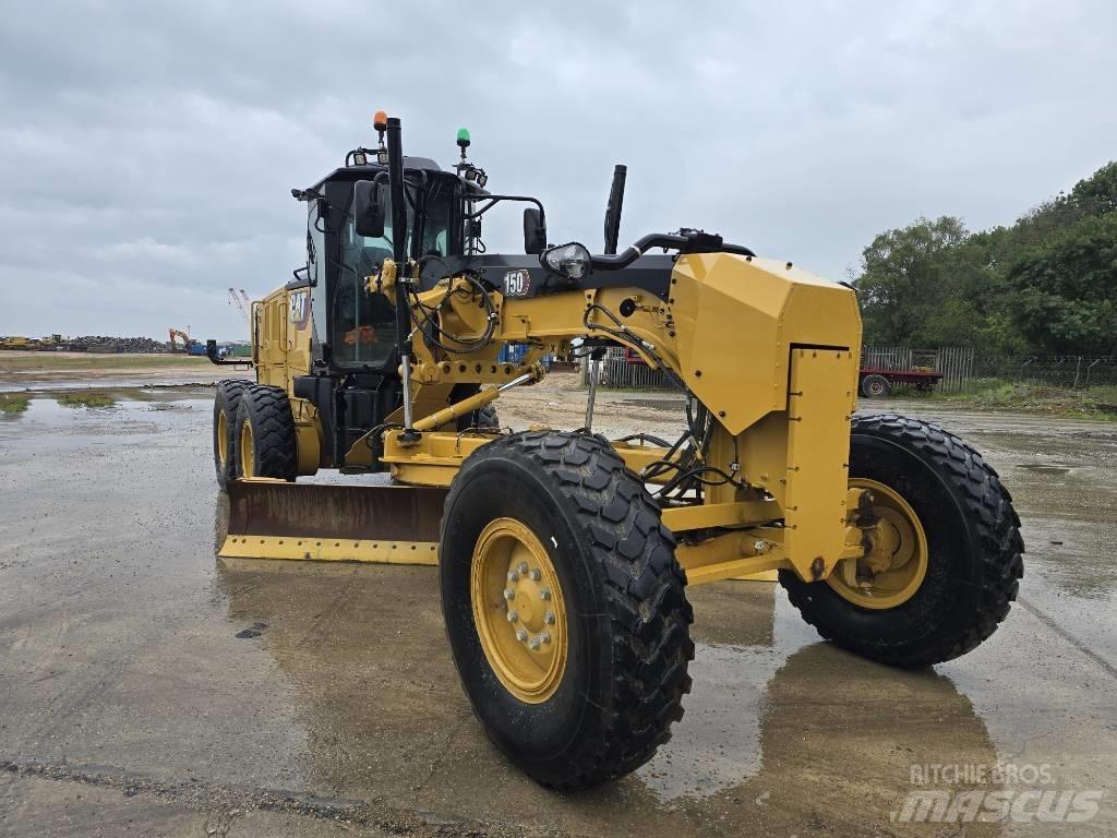 CAT 150 Motoniveladoras