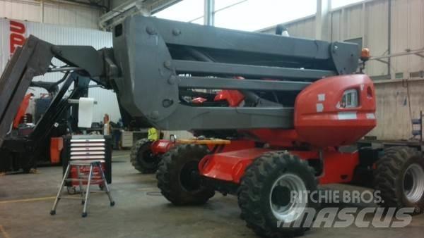 Manitou 160ATJ Elevadores braços articulados