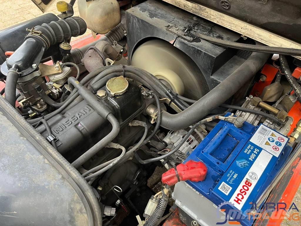 Nissan APJ02A25PU Empilhadores a gás