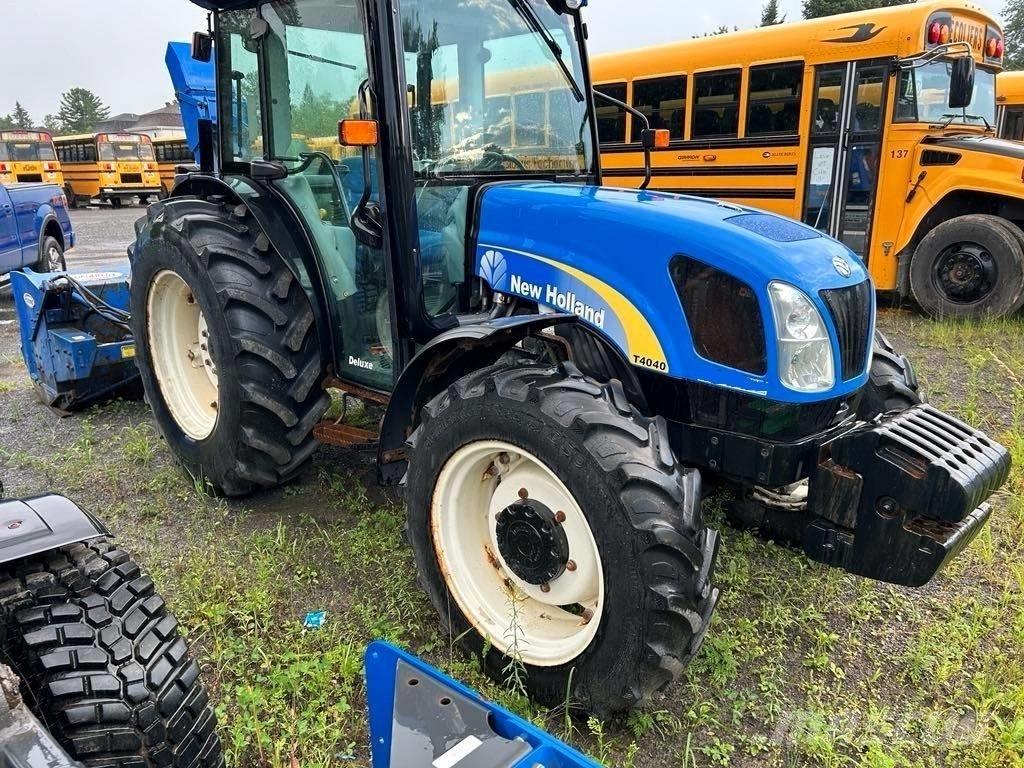 New Holland T 4040 Tratores Agrícolas usados