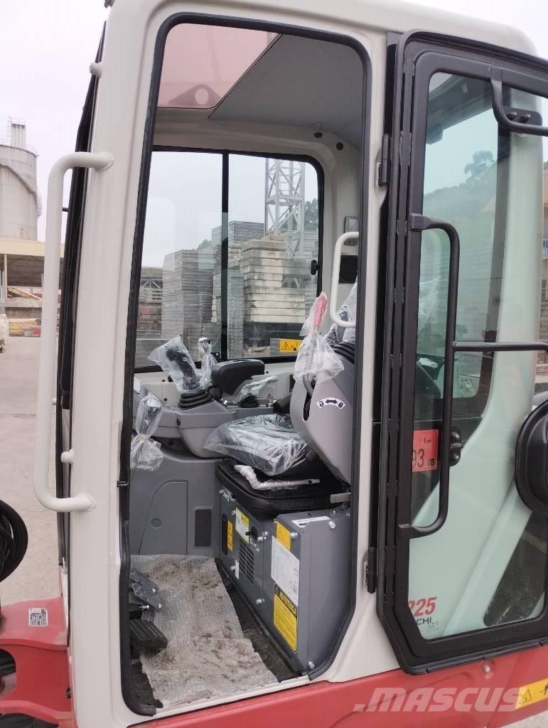 Takeuchi TB 225 Mini Escavadoras <7t