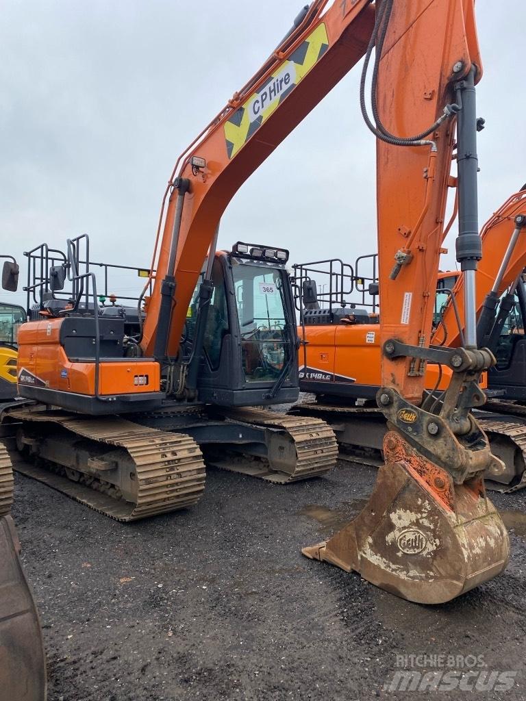 Doosan DX 140 LC Escavadoras de rastos