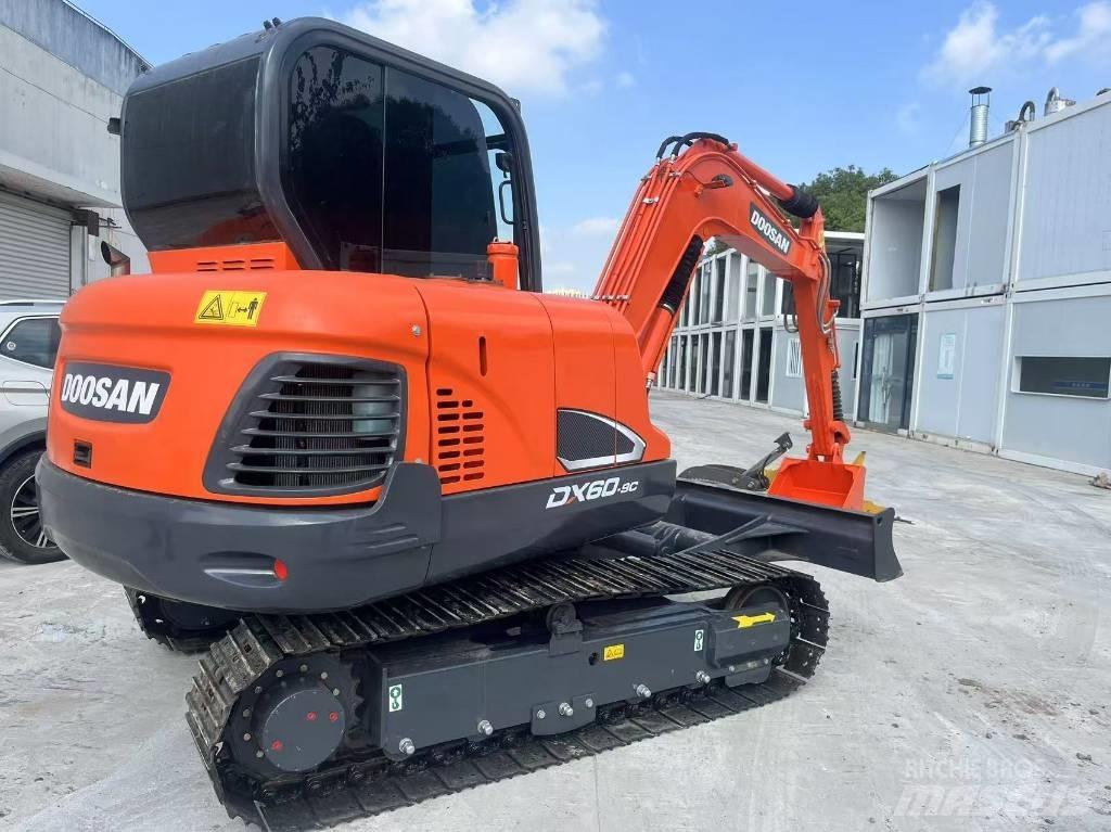 Doosan DX 60 Escavadoras de rastos