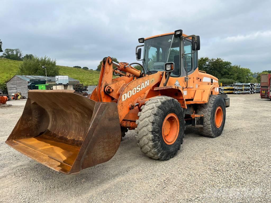 Doosan DL 200 Pás carregadoras de rodas