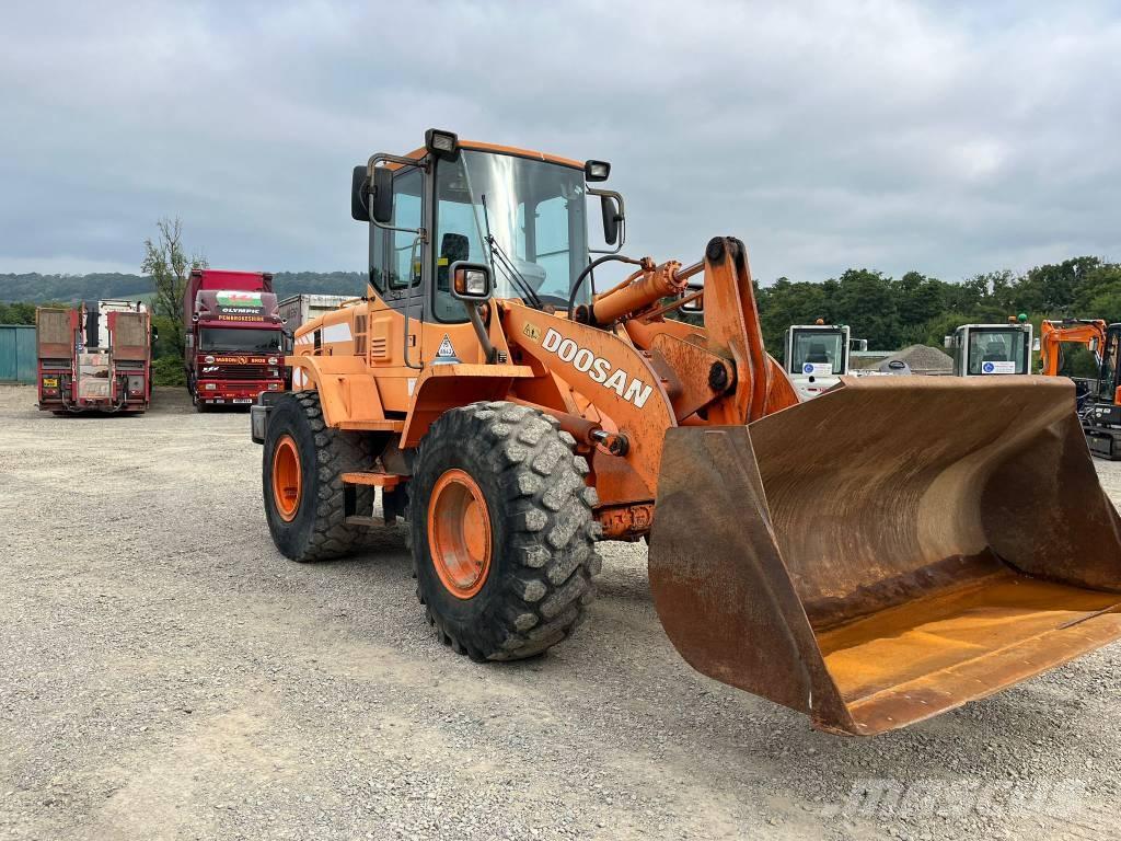 Doosan DL 200 Pás carregadoras de rodas
