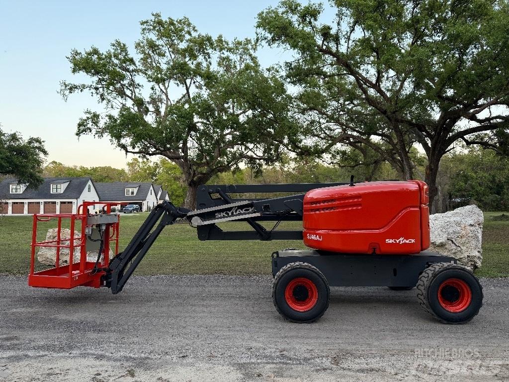 SkyJack SJ 46 AJ Elevadores braços articulados